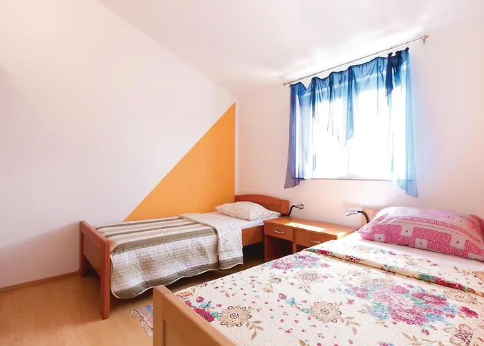 Betiga Betiga Ii Barbariga